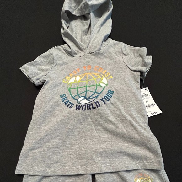 FIRST IMPRESSIONS UNISEX 2-PC SET - Picture 2 of 11